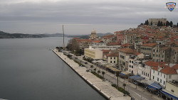 Nábřeží a město