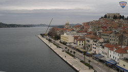 Nábřeží a město