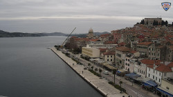 Nábřeží a město