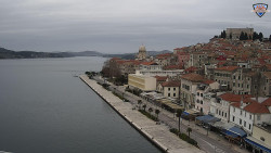 Nábřeží a město