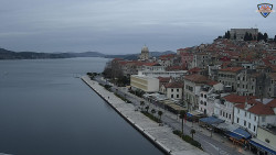 Nábřeží a město