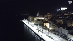 Nábřeží a město