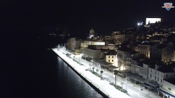 Nábřeží a město