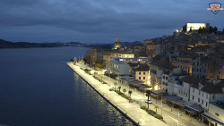 Nábřeží a město