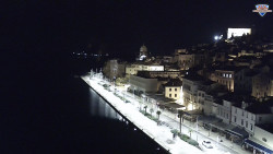 Nábřeží a město