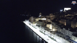 Nábřeží a město