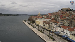 Nábřeží a město