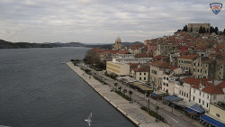 Nábřeží a město