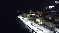 Nábřeží a město