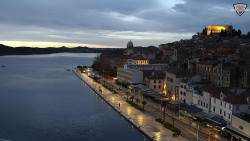 Nábřeží a město