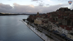 Nábřeží a město