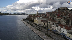 Nábřeží a město