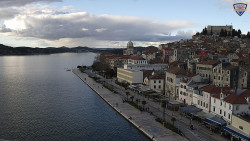 Nábřeží a město