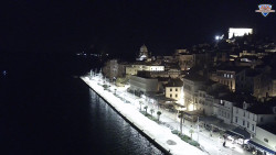 Nábřeží a město