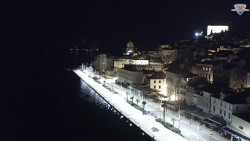 Nábřeží a město