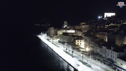 Nábřeží a město