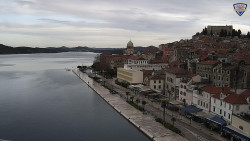 Nábřeží a město