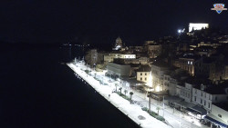 Nábřeží a město