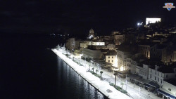 Nábřeží a město