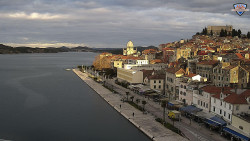 Nábřeží a město