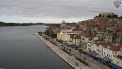 Nábřeží a město