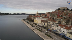 Nábřeží a město