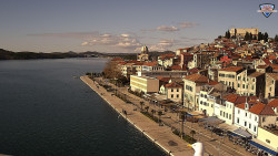 Nábřeží a město