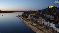 Nábřeží a město