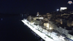 Nábřeží a město