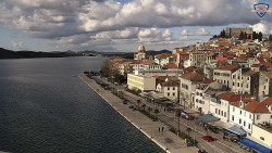 Nábřeží a město