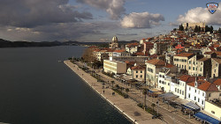 Nábřeží a město