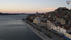 Nábřeží a město