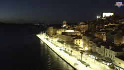 Nábřeží a město