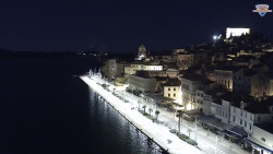 Nábřeží a město