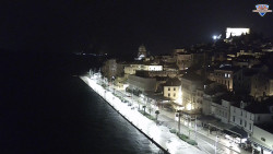 Nábřeží a město