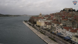 Nábřeží a město