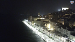 Nábřeží a město