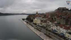 Nábřeží a město