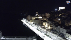 Nábřeží a město