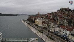 Nábřeží a město