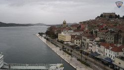 Nábřeží a město