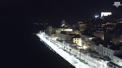 Nábřeží a město