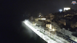 Nábřeží a město