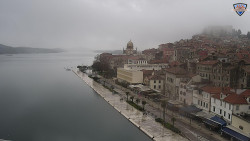 Nábřeží a město