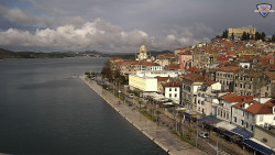 Nábřeží a město