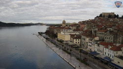 Nábřeží a město