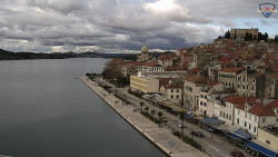 Nábřeží a město