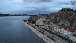 Nábřeží a město