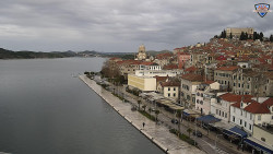 Nábřeží a město