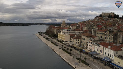 Nábřeží a město